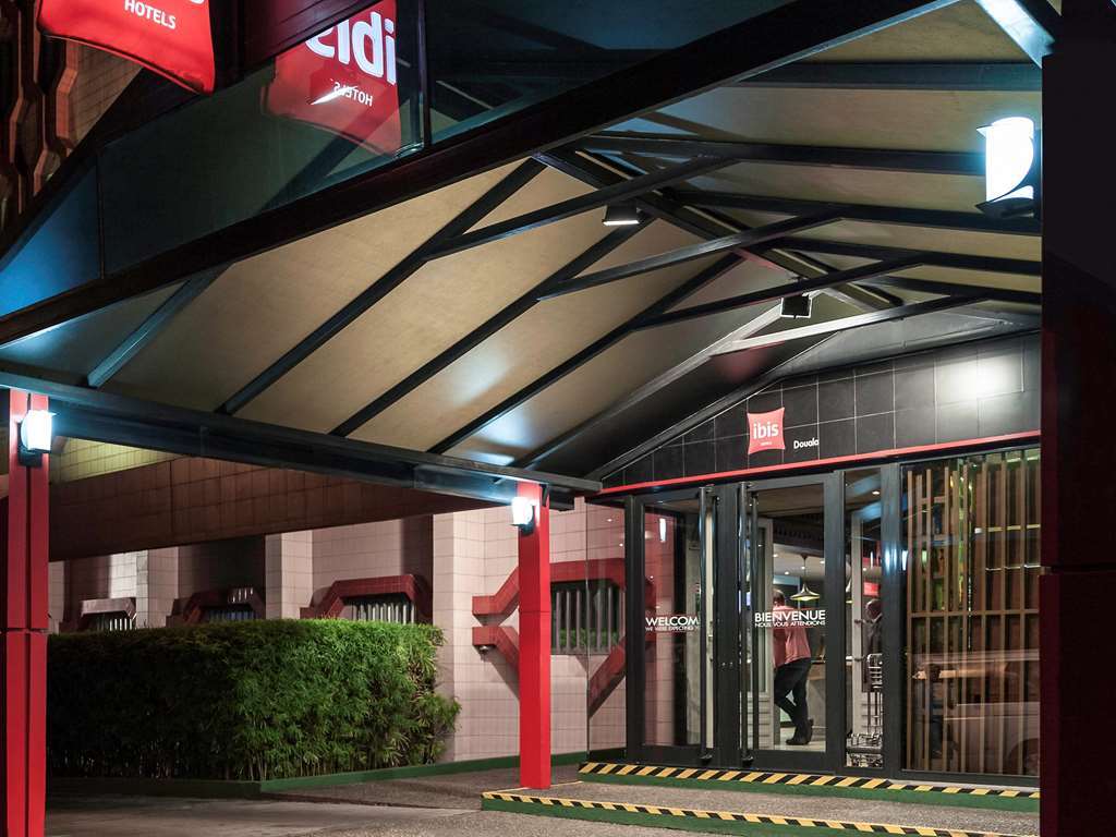 Ibis Douala Otel Dış mekan fotoğraf