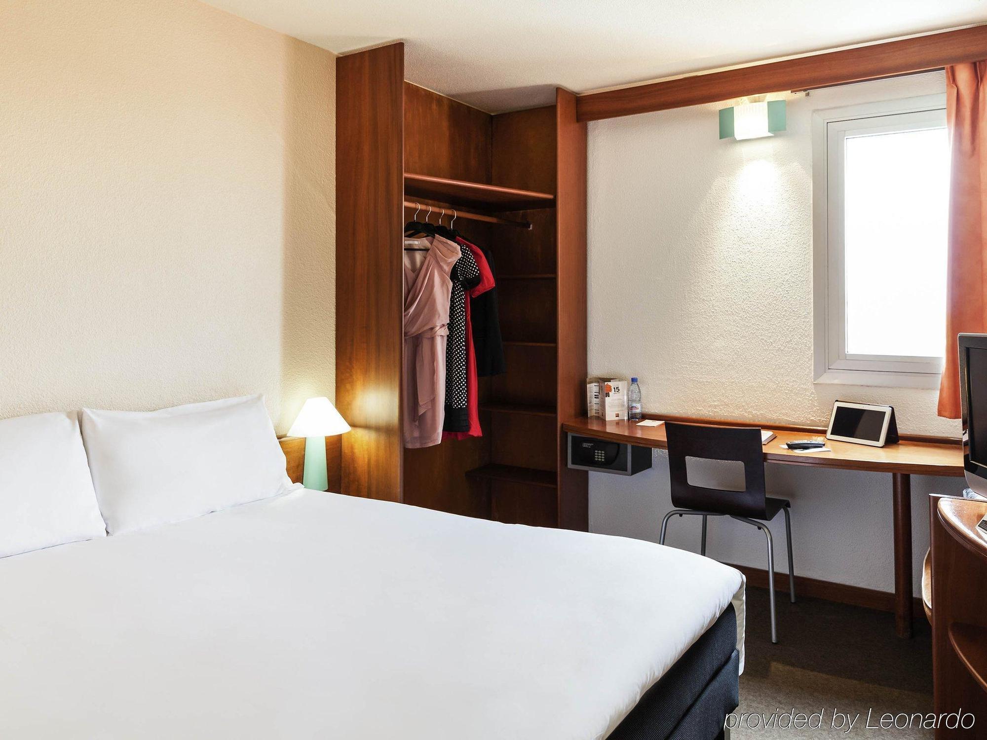 Ibis Douala Otel Dış mekan fotoğraf