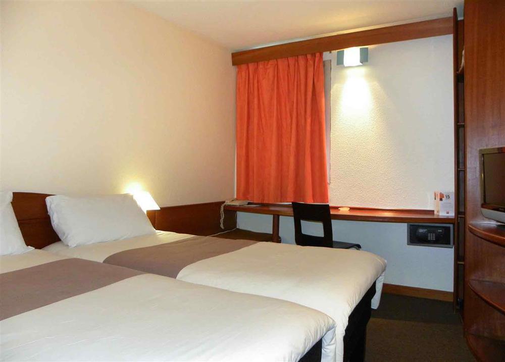 Ibis Douala Otel Oda fotoğraf